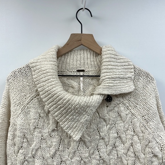Free People Chunky Cable Knit Oversized Cowl Neck Pullover Sweater Cream Small - Picture 2 of 7